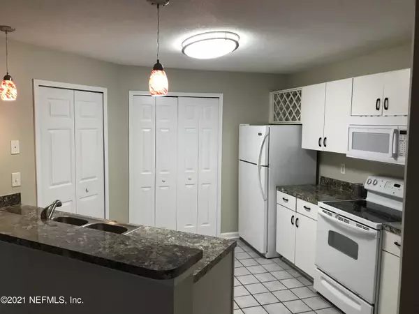 Ponte Vedra Beach, FL 32082,800 IRONWOOD DR #828