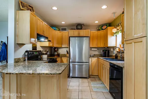 Jacksonville, FL 32211,6236 PINELOCK DR