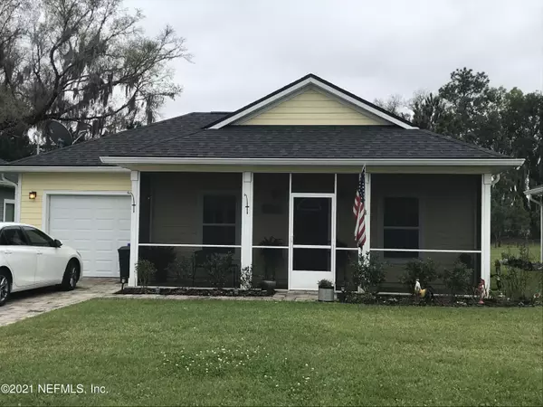 207 W VIVIAN DR, Hastings, FL 32145