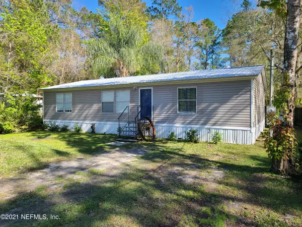 112 ISLANDER LN, Satsuma, FL 32189