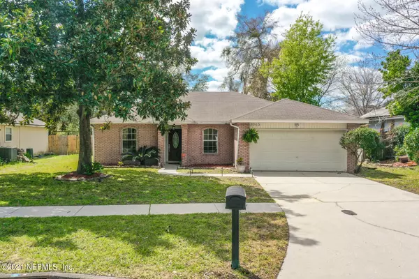 3045 HICKORY GLEN DR, Orange Park, FL 32065