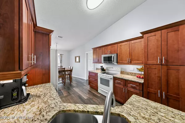 Jacksonville, FL 32225,100 AUTUMN SPRINGS CT W