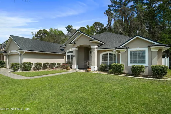 824 REFLECTION COVE RD E, Jacksonville, FL 32218