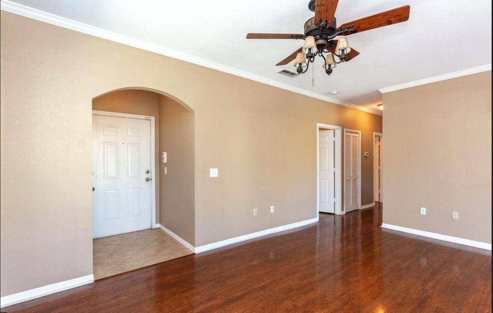 Jacksonville, FL 32256,7800 POINT MEADOWS DR #528