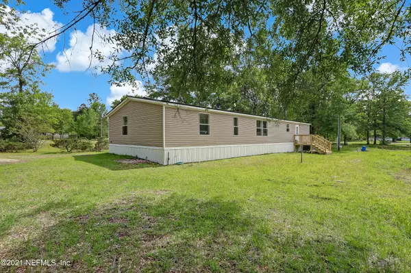 Callahan, FL 32011,44695 PINEBREEZE CIR