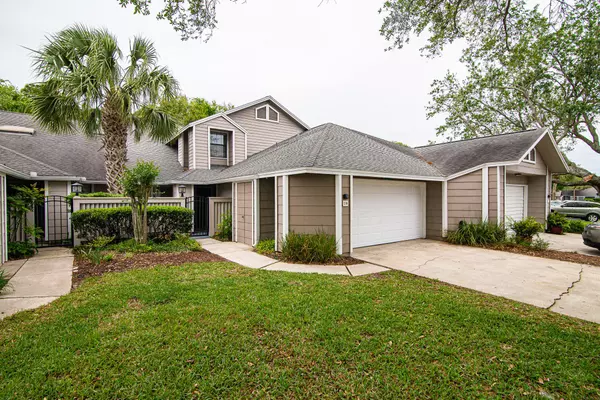 Ponte Vedra Beach, FL 32082,138 WILLOW POND LN