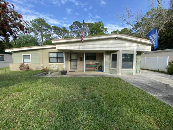 1609 LOUVRE DR, Jacksonville, FL 32221