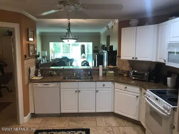 Ponte Vedra Beach, FL 32082,300 BERMUDA BAY CIR #103