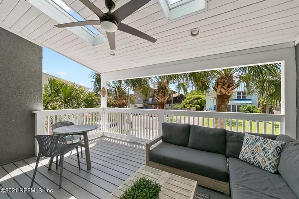 Neptune Beach, FL 32266,202 MARGARET ST