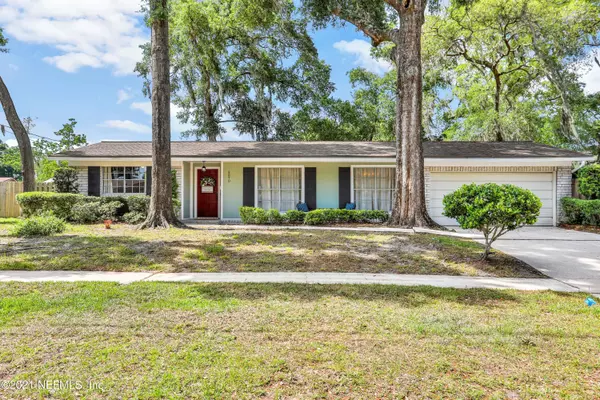 5870 JIMTOM DR, Jacksonville, FL 32277