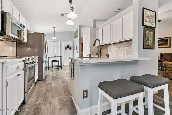 Jacksonville, FL 32225,12405 EAGLES CLAW LN