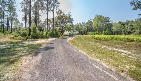 Glen St. Mary, FL 32040,7048 COTTONTAIL LN