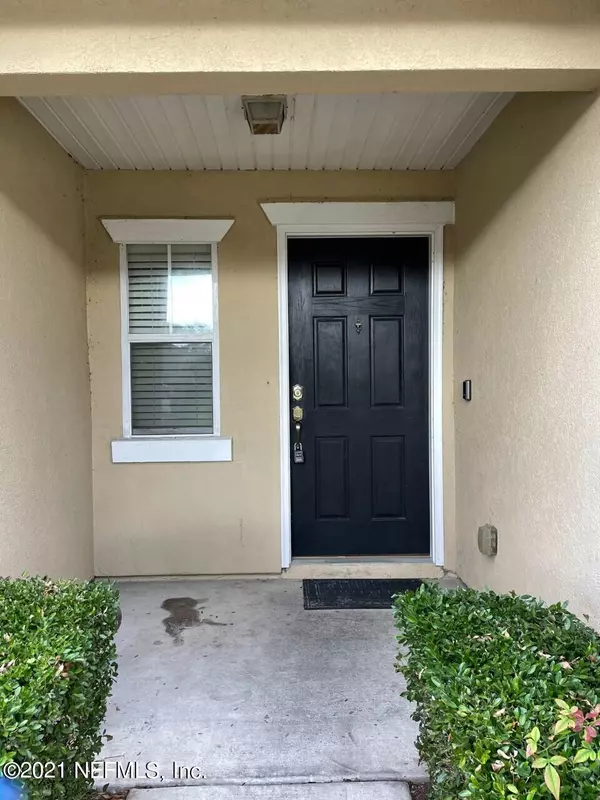 Fleming Island, FL 32003,1500 CALMING WATER DR #5002