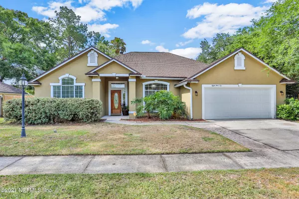 8902 SPRING HARVEST LN W, Jacksonville, FL 32244