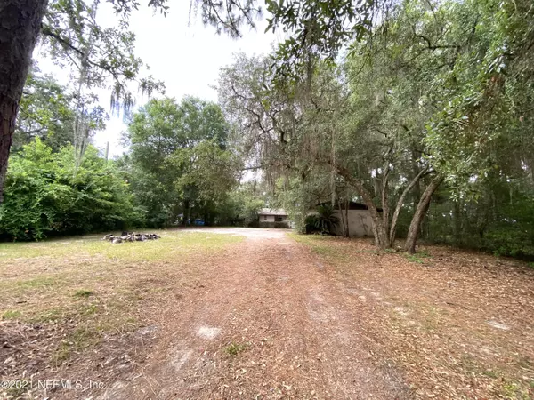 Melrose, FL 32666,153 LAKE SERENA DR