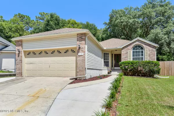 3145 TROTTING HORSE LN, Jacksonville, FL 32225