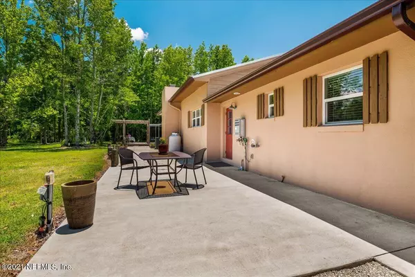 East Palatka, FL 32131,184 CARTER CRABTREE RD