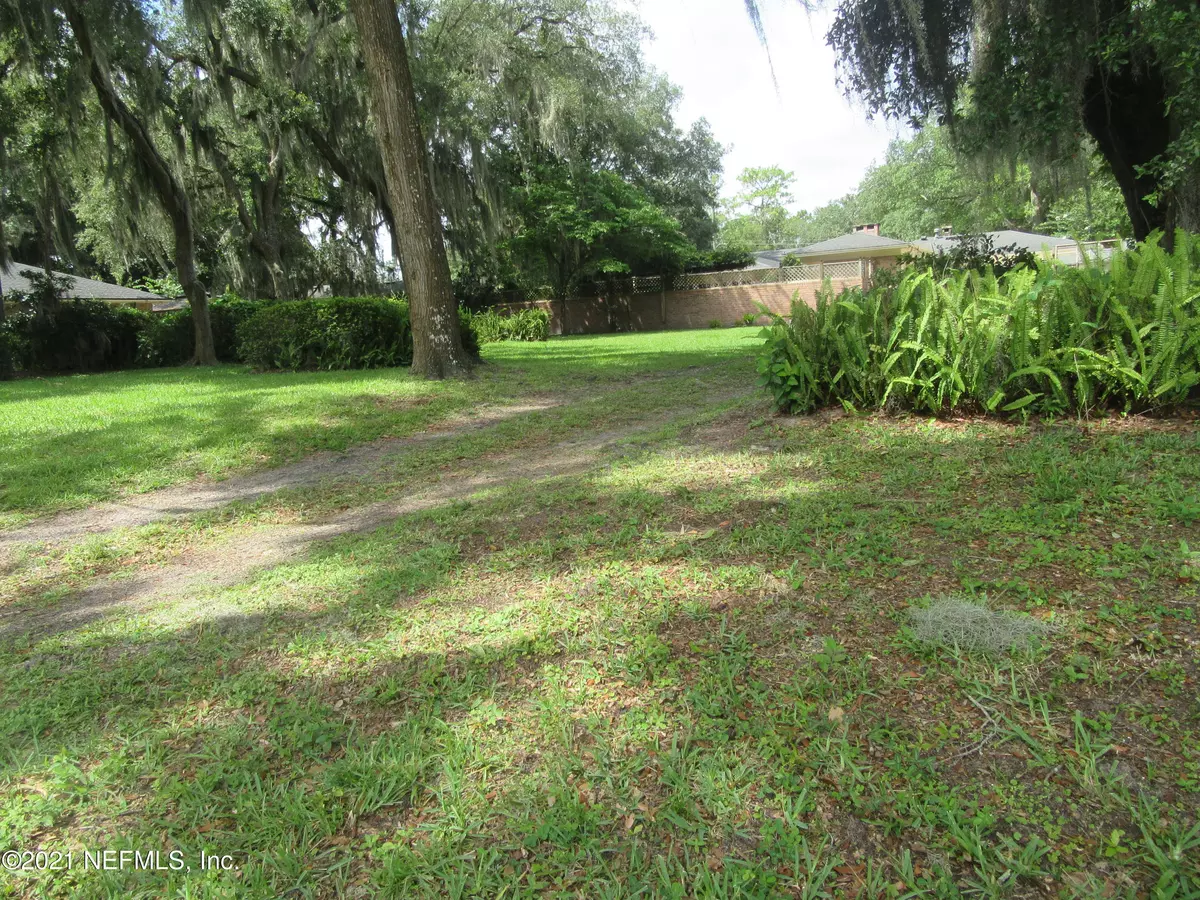 Jacksonville, FL 32217,0 KINGS COLONY RD