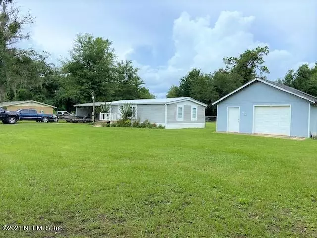 Satsuma, FL 32189,107 HORSE LANDING RD