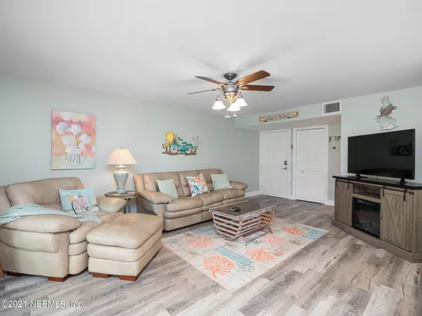 Jacksonville Beach, FL 32250,2339 COSTA VERDE BLVD #101