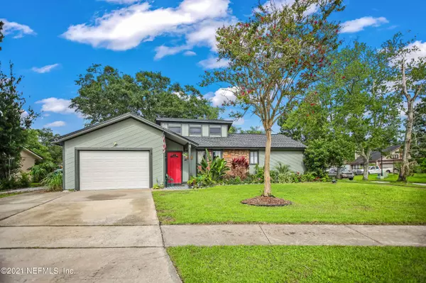 2587 SUMMER TREE RD E, Jacksonville, FL 32246