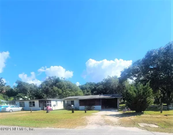 800 RANDOLPH ST, Crescent City, FL 32112