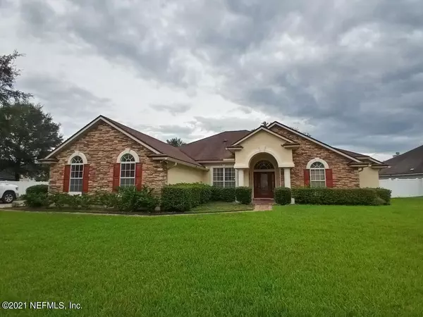 687 CHESTWOOD CHASE DR, Orange Park, FL 32065