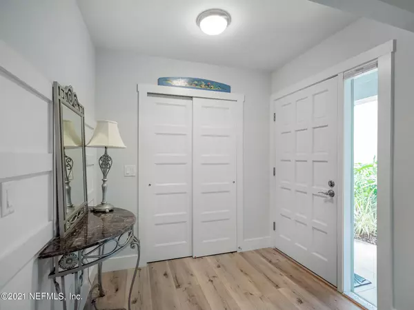 Ponte Vedra Beach, FL 32082,2447 LORRAINE CT N