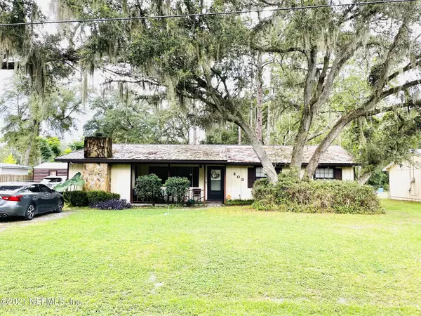 203 SKEET CLUB RD, Palatka, FL 32177