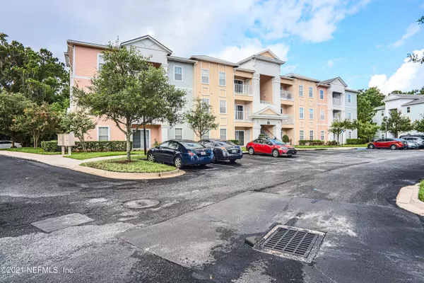 Jacksonville, FL 32256,4982 KEY LIME DR #302