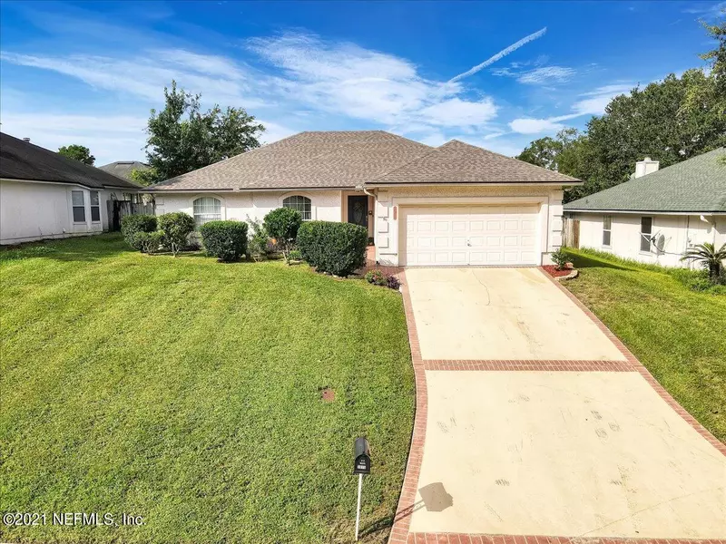 3075 HICKORY GLEN DR, Orange Park, FL 32065