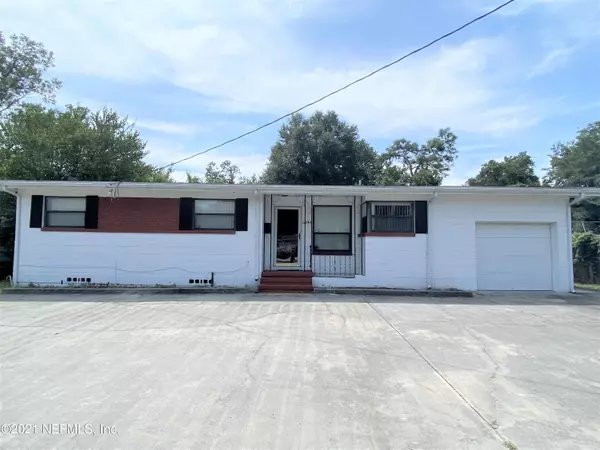 6244 MERRILL RD, Jacksonville, FL 32277