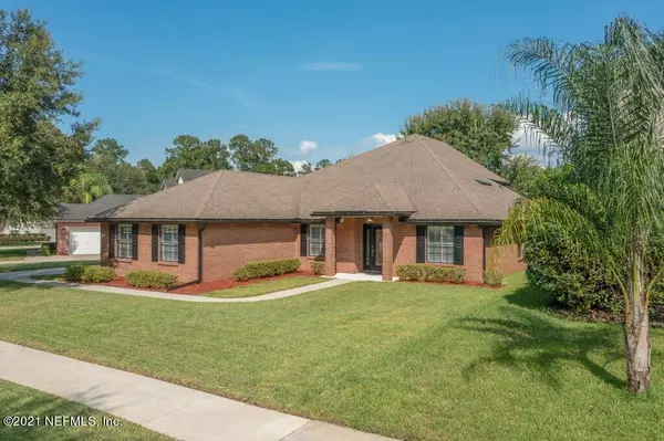 1555 MAJESTIC VIEW LN, Orange Park, FL 32003