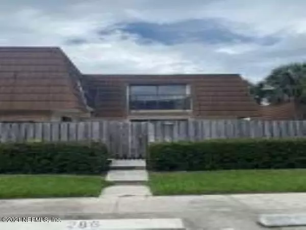 158 HERITAGE WAY, West Palm Beach, FL 33407