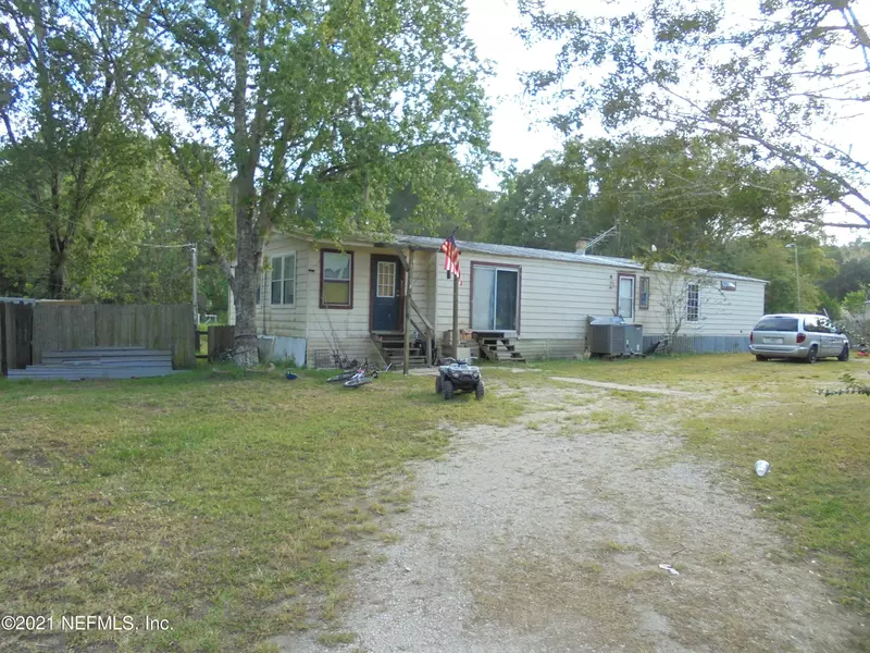 1741 BLUE JAY DR, Middleburg, FL 32068