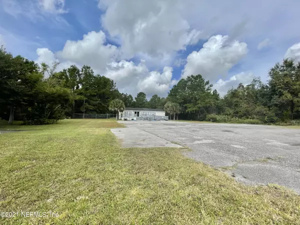 Yulee, FL 32097,850785 US HIGHWAY 17
