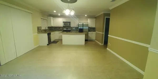 Jacksonville, FL 32222,9041 REDTAIL DR