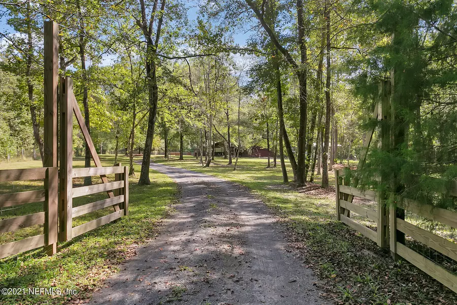 945 COUNTY ROAD 217, Maxville, FL 32234