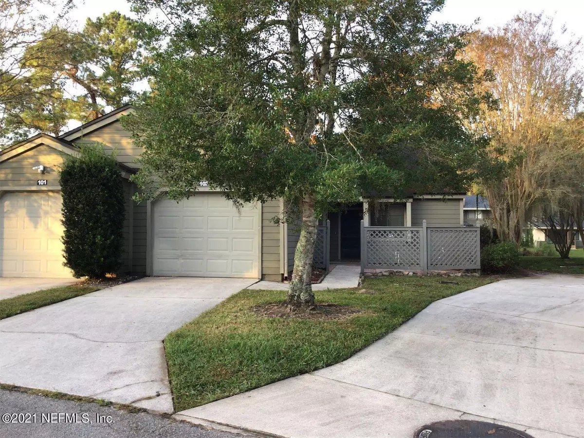 Jacksonville, FL 32256,7610 BAYMEADOWS CIR #102