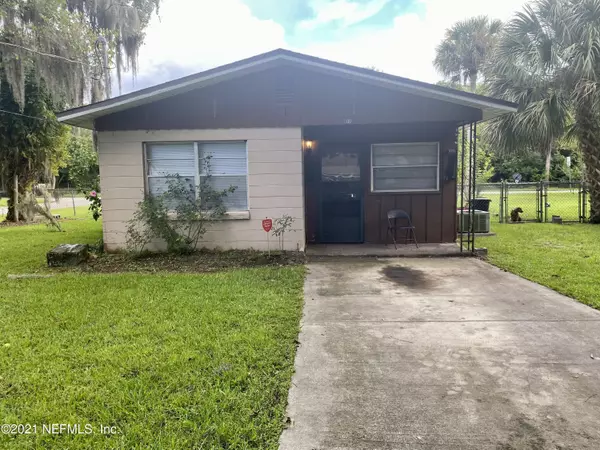 200 PINE ST, East Palatka, FL 32131