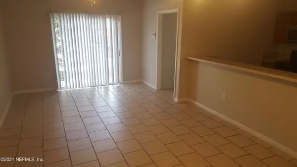 Jacksonville, FL 32244,6880 SKAFF AVE ##5