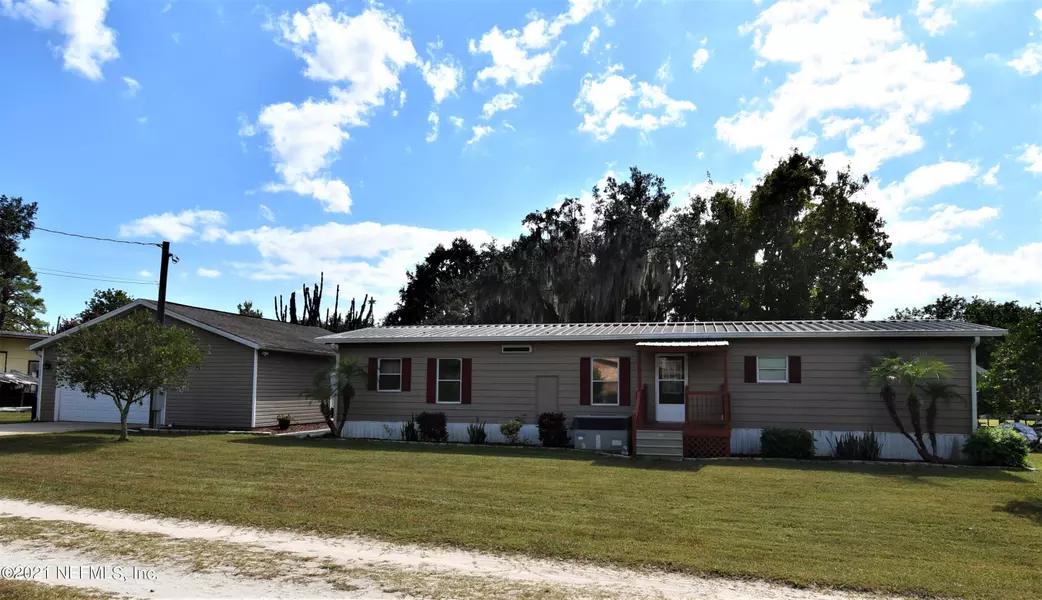 105 JIMMIE RD, Crescent City, FL 32112