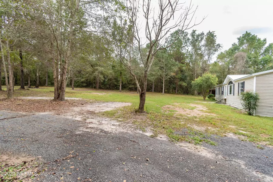 11350 J D SMITH TRL, Glen St. Mary, FL 32040