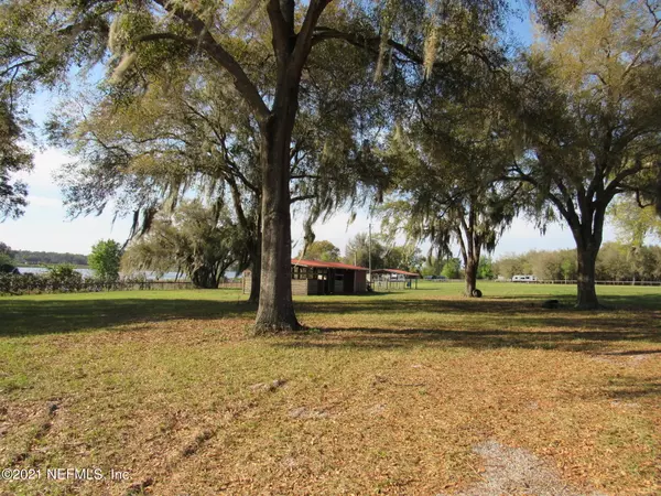 Seville, FL 32190,000 CEMETERY RD