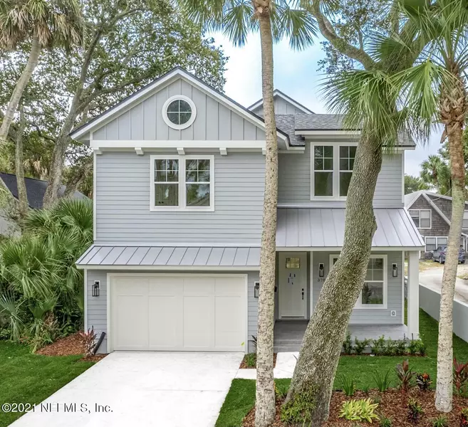 370 8TH ST, Atlantic Beach, FL 32233