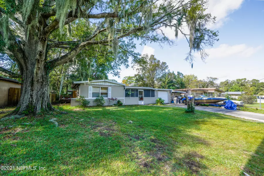 1046 LA MARCHE DR, Jacksonville, FL 32205