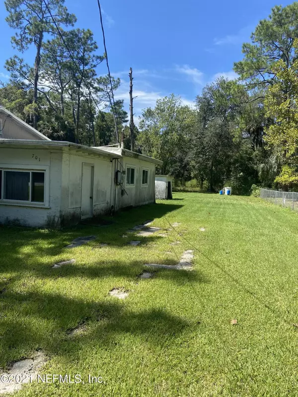 Palatka, FL 32177,701 W PENIEL RD