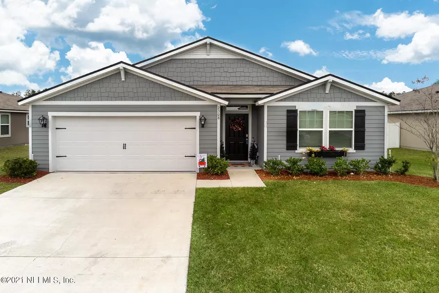 2308 PEBBLE POINT DR, Green Cove Springs, FL 32043