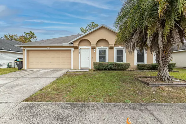 9312 THUNDERBOLT DR, Jacksonville, FL 32221