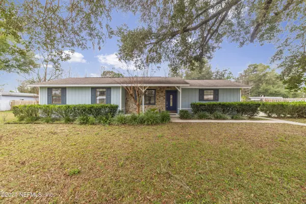 Interlachen, FL 32148,107 CRESTWOOD DR